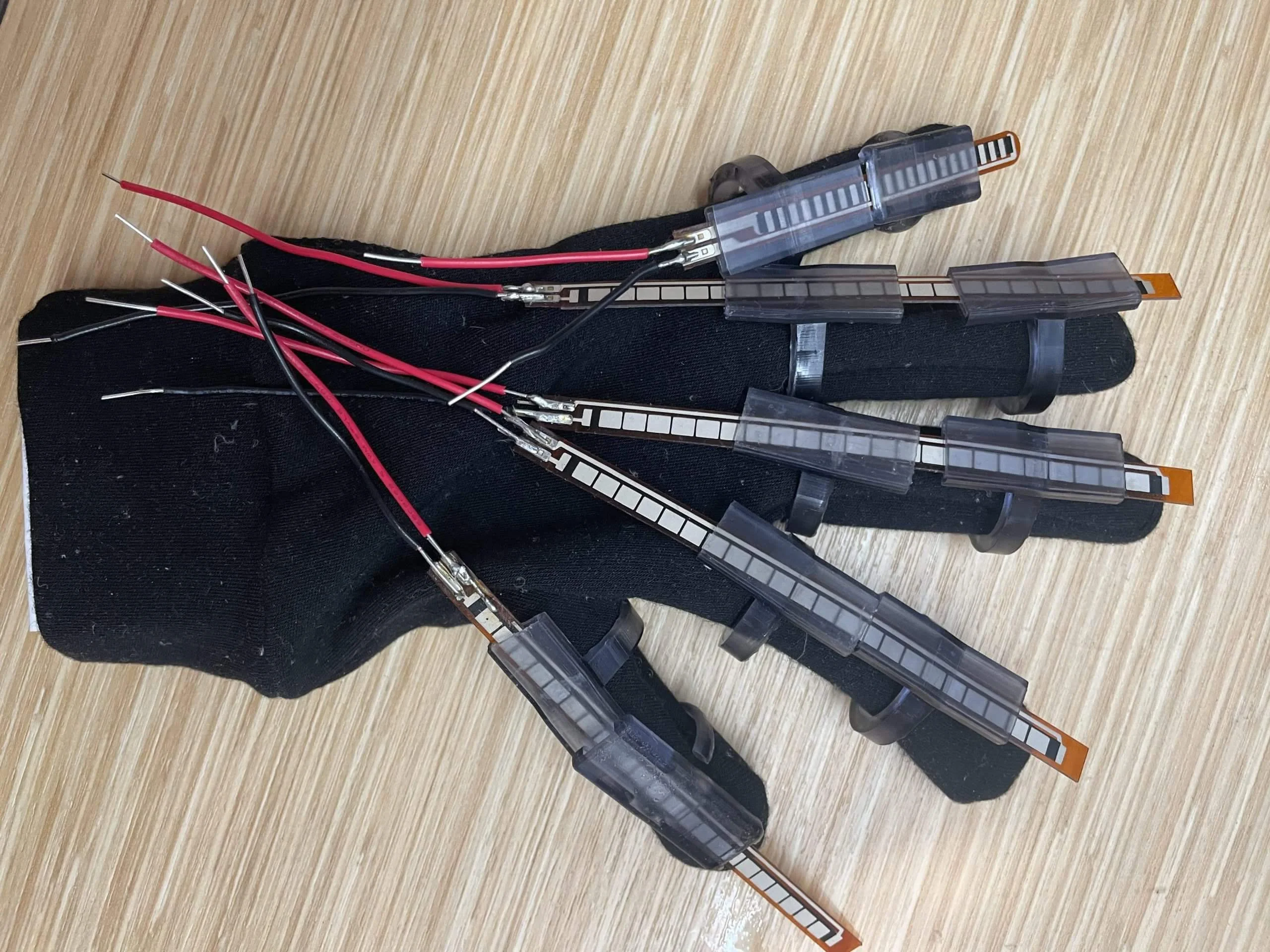 Budget Gesture-Sensing Glove